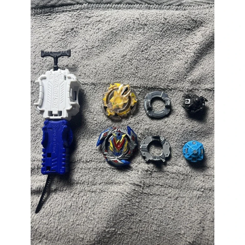 Beyblade Burst Lot Tomy Hasbro 2 Beys Trident Heavy Claw Valtryrek w/ Launcher